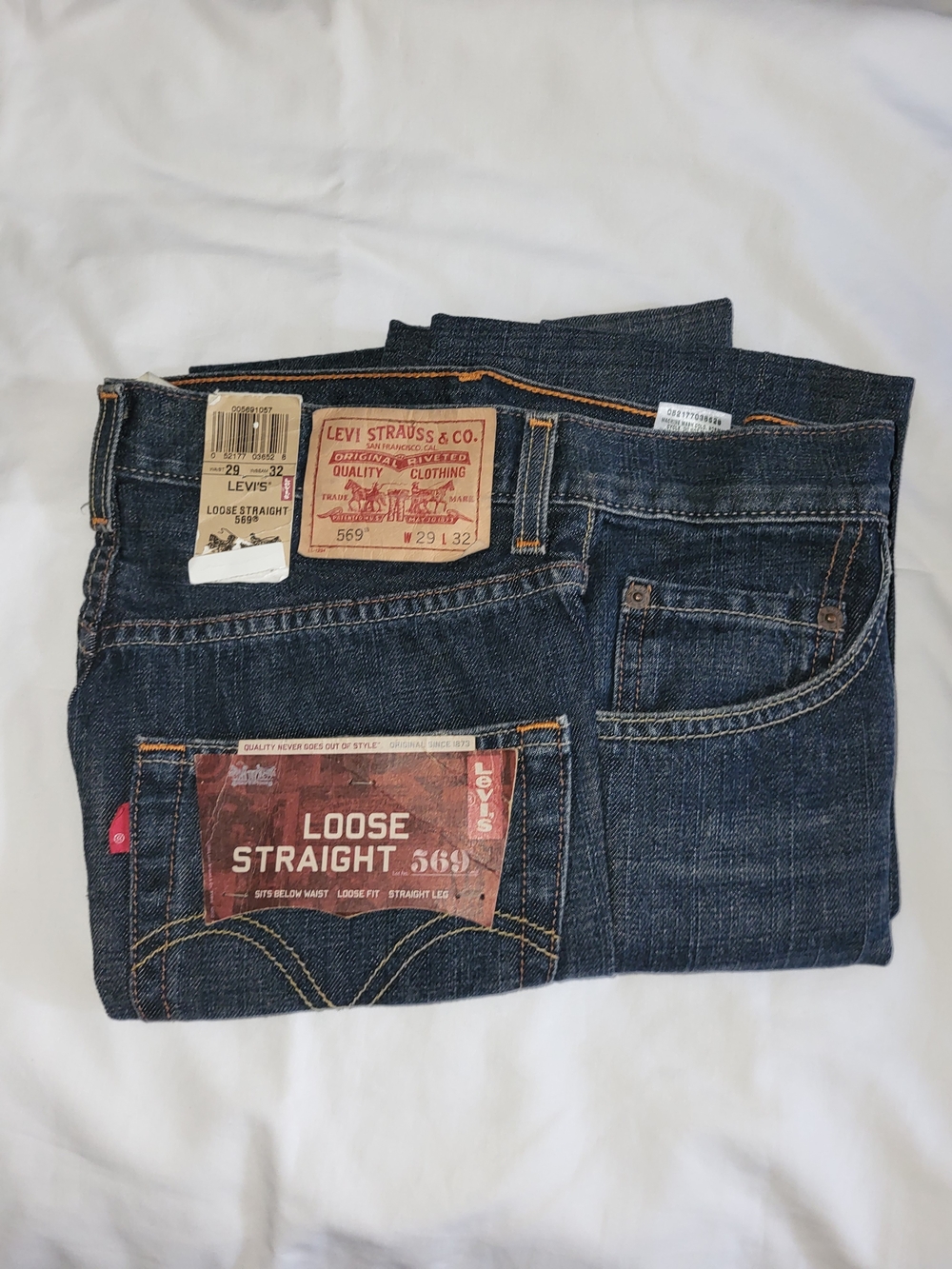 Levi's Men's Loose Straight Jeans in Dark Blue Denim